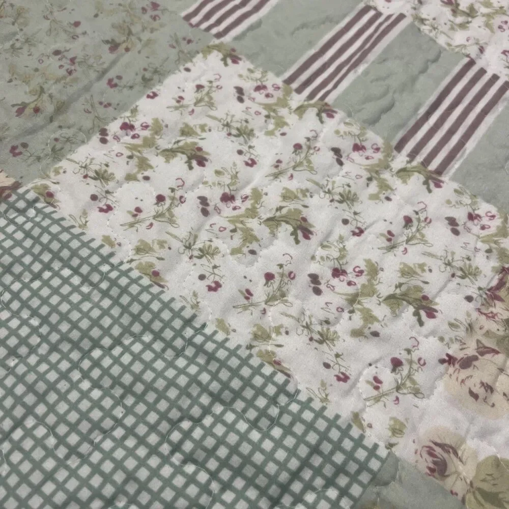 Shabby Chic Patchwork Reversible Pink Green Floral Queen King 89x100 W/Shams